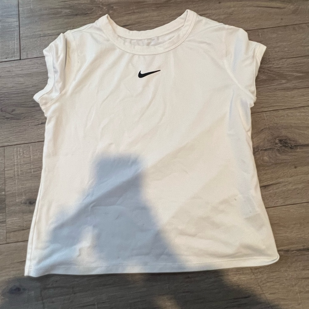 WHITE NIKE DRI-FIT TOP